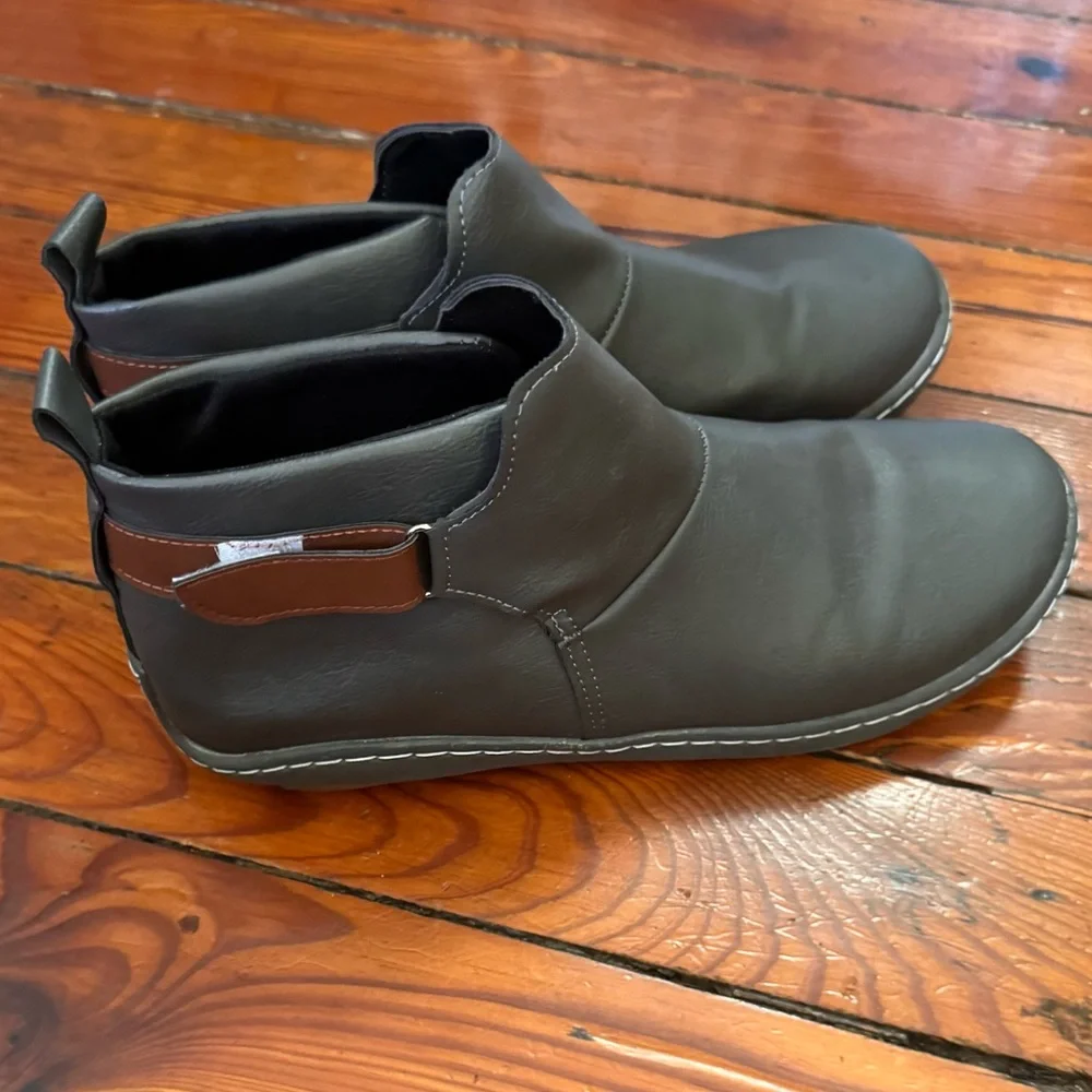 Unbranded Gray Ankle Boots Hook & loop Size 6 Women's Booties Comfort Flats - Picture 1 of 11